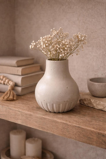 Concrete Bud Vase  Minimalist Cement Vase, Small Flower Vase, Bathroom Decor, Shelf Decor, Neutral Home Decor